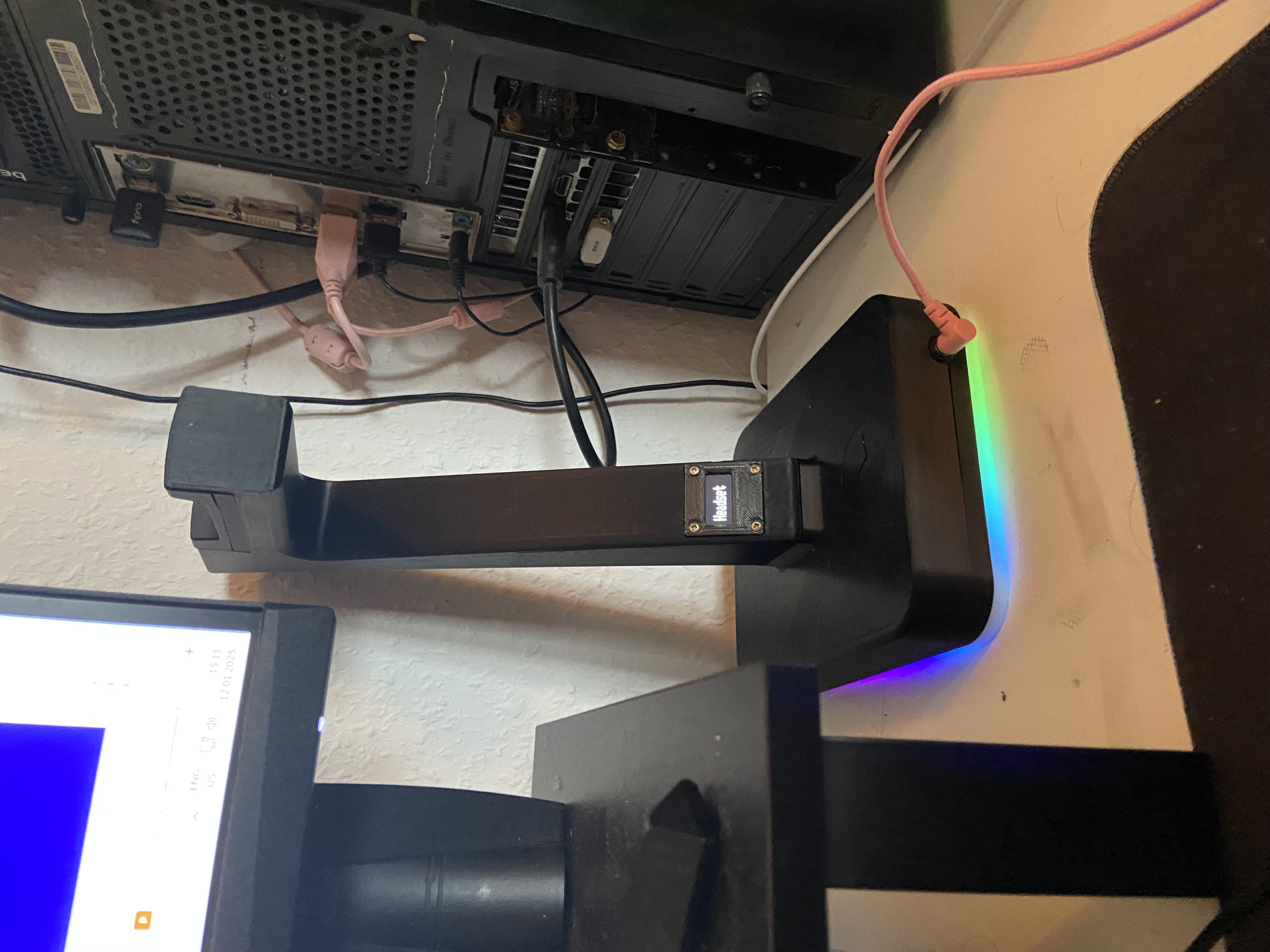SmrtStand angle 1